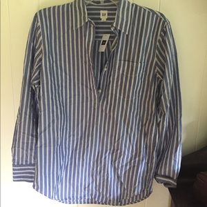 Gap Women’s button up
